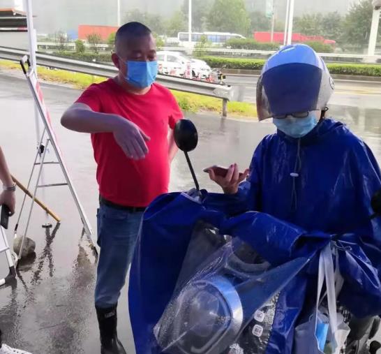 【英雄就在身邊】沒事沒事，我還能再走兩步！