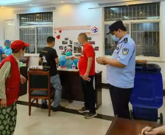 【英雄就在身邊】沒事沒事，我還能再走兩步！